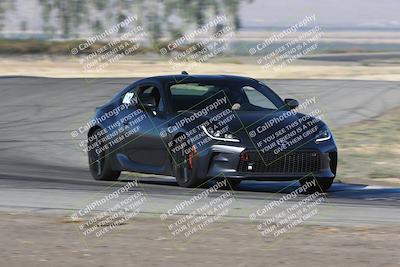 media/Sep-15-2024-Speed Ventures (Sun) [[7a54f7ed2f]]/Black Group/Session 1 (Outside Grapevine)/